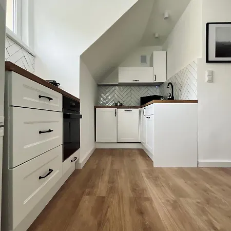 Dana Browna Jelenia Gora