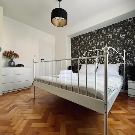 Dana Browna * Jelenia Gora